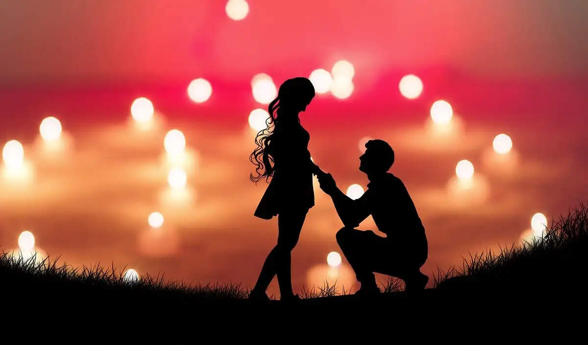 8 अप्रैल 2026 का प्रेम राशिफल: रोमांटिक अवसरों की भरमार