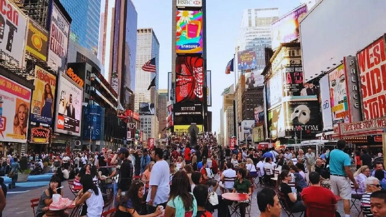 अमेरिका में महंगाई का संकट: ईरान युद्ध और गैस की कीमतों का असर