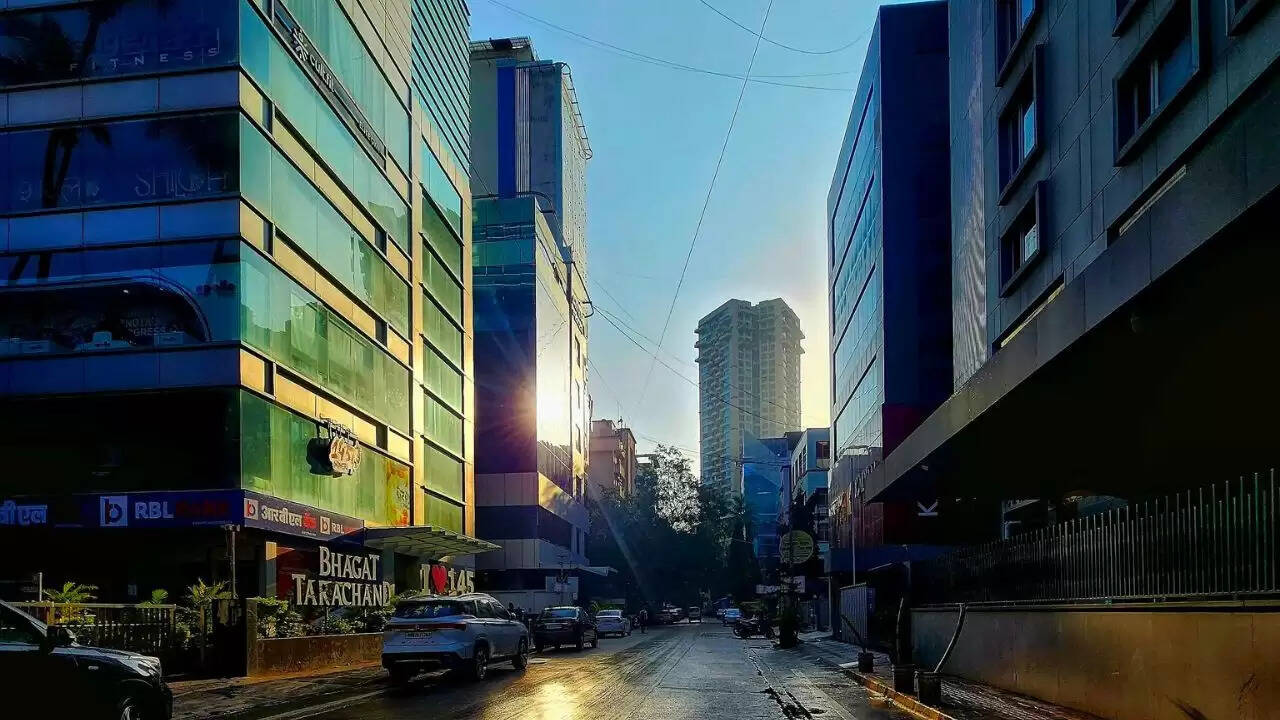दिल्ली-एनसीआर में मौसम में सुधार, उत्तर प्रदेश में गर्मी की वापसी