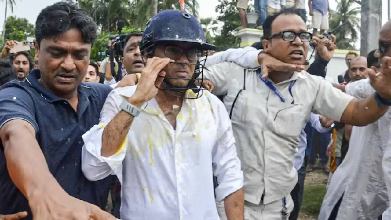 ममता बनर्जी ने अभिषेक बनर्जी पर हमले को बताया BJP की साजिश
