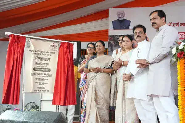 दिल्ली में वजीरपुर औद्योगिक क्षेत्र के लिए 75 करोड़ रुपये की सड़क और ड्रेनेज परियोजना का शुभारंभ