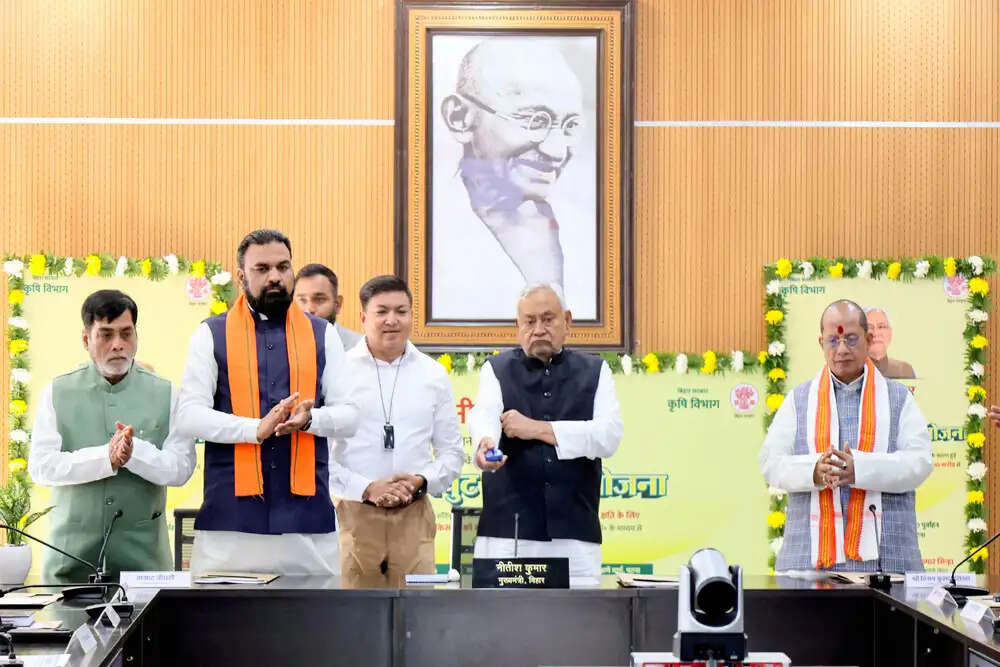 बिहार के किसानों को 100 करोड़ रुपये की सहायता राशि का वितरण