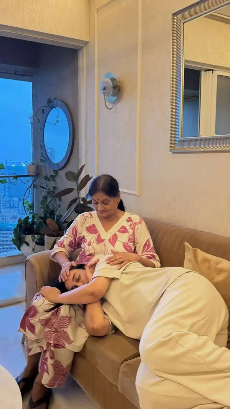 सुरभि ज्योति ने अपनी बेटी की पहली झलक साझा की