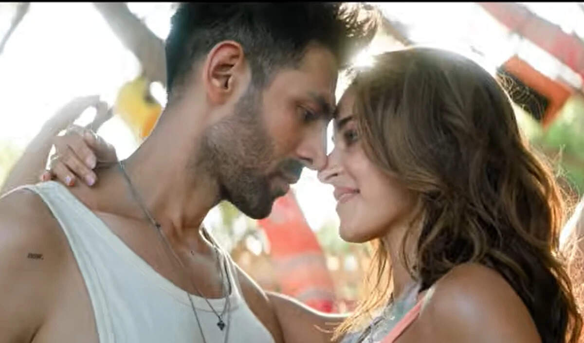 कार्तिक आर्यन और अनन्या पांडे की नई फिल्म 'तू मेरी मैं तेरा' पर दर्शकों की प्रतिक्रियाएँ