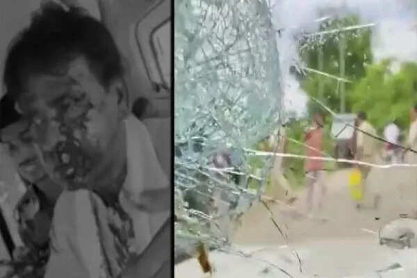 पश्चिम बंगाल में बाढ़ राहत के दौरान बीजेपी नेताओं पर हमला