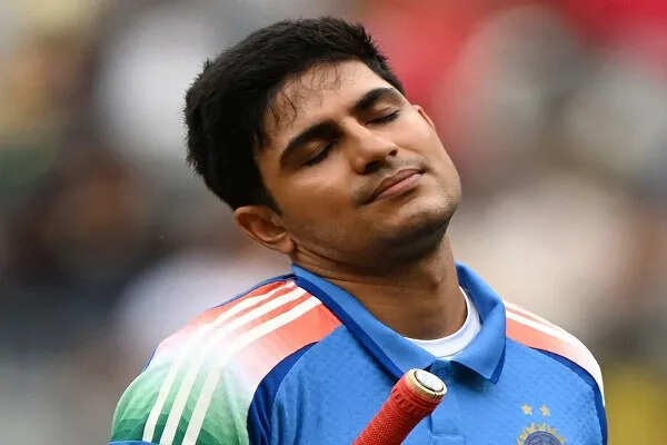 शुभमन गिल की गर्दन में ऐंठन, बीसीसीआई ने दी स्थिति की जानकारी