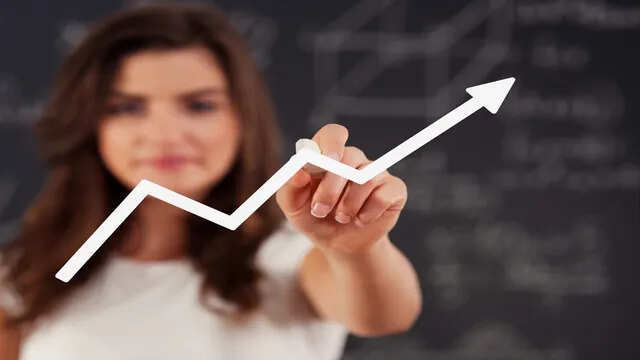 महिलाएं घर से शुरू कर सकती हैं सफल व्यवसाय: जानें कैसे