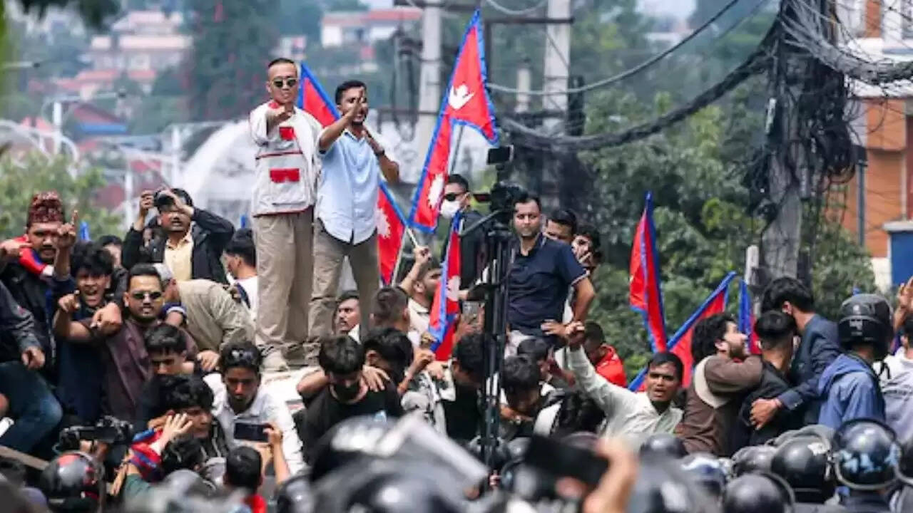 नेपाल में हिंसक प्रदर्शनों के बाद शांति की उम्मीद, सुशीला कार्की बन सकती हैं अंतरिम प्रधानमंत्री