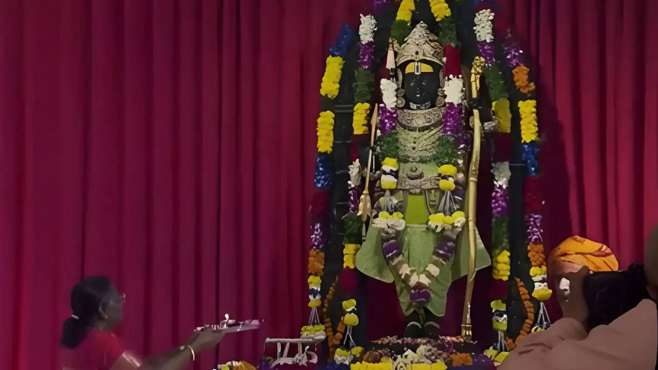 अयोध्या में राष्ट्रपति द्रोपदी मुर्मू का ऐतिहासिक दौरा