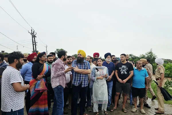 पंजाब में भारी बारिश के चलते बचाव कार्यों में तेजी