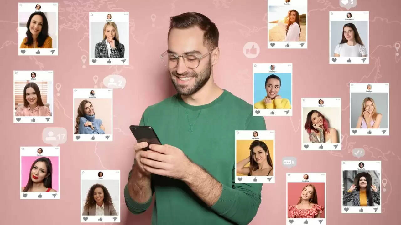 रोस्टर डेटिंग: क्या है यह नया ट्रेंड और क्यों हो रहा है लोकप्रिय?