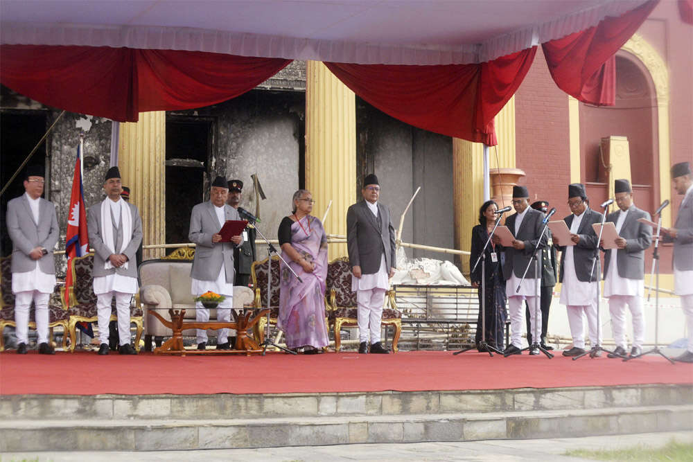 नेपाल में चुनाव: युवा और नई राजनीतिक संभावनाएं