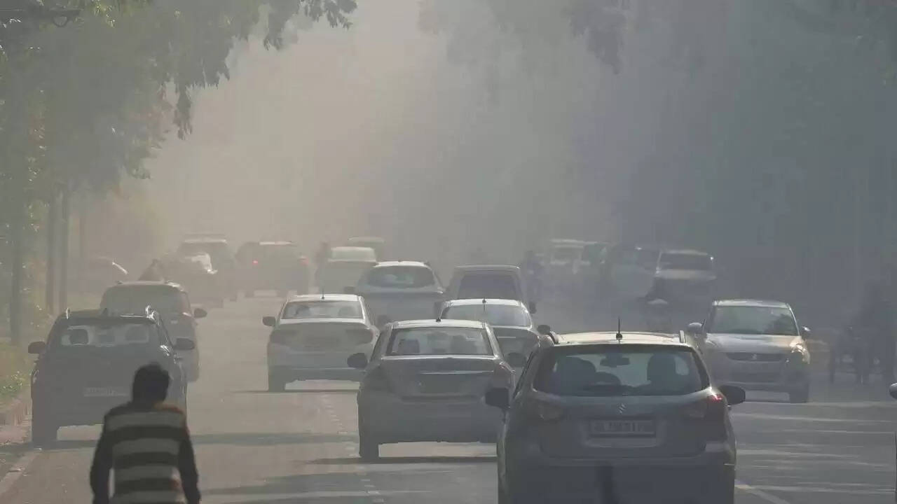 दिल्ली की हवा में प्रदूषण का असली कारण क्या है? जानें रिपोर्ट के निष्कर्ष