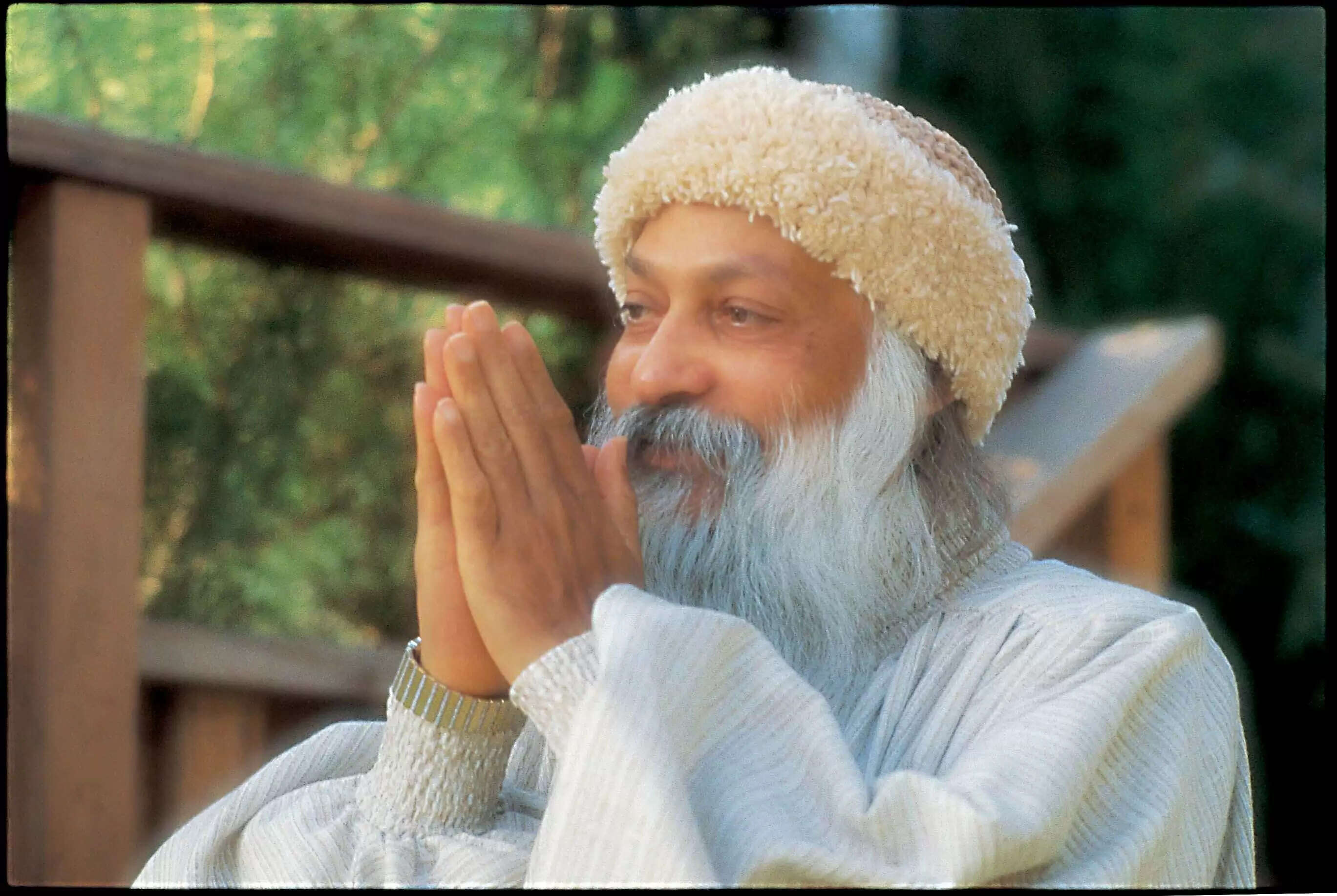 प्यार और आकर्षण: ओशो की दृष्टि से समझें अंतर