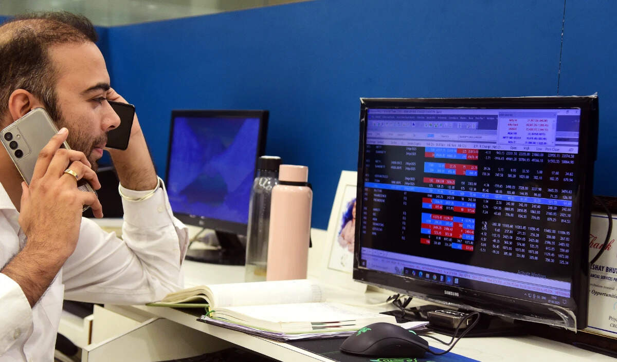 सेंसेक्स और निफ्टी में घरेलू निवेशकों की खरीदारी से तेजी