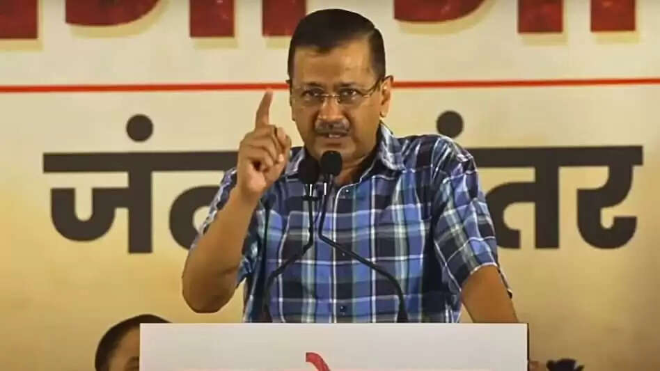 दिल्ली में AAP का प्रदर्शन: झुग्गियों के मुद्दे पर भाजपा पर आरोप