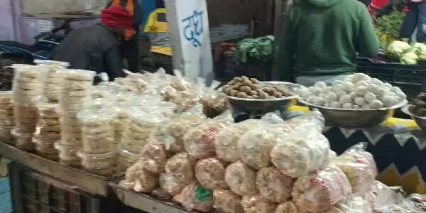 तिल, गुड़ और लाई की खुशबू के संग मकर संक्रांति का स्वागत