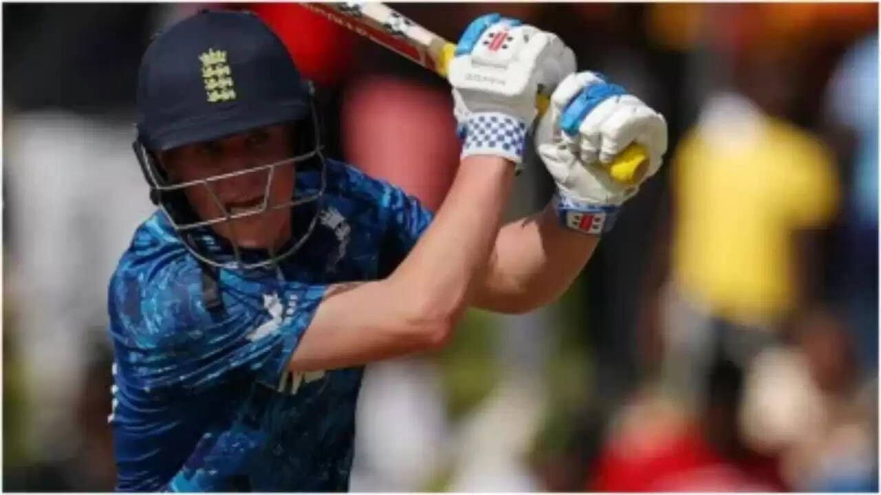 बेन मेयस ने अंडर-19 वर्ल्ड कप में बनाया नया रिकॉर्ड