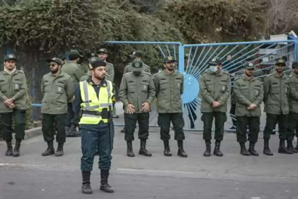 ईरान में विरोध प्रदर्शन: 544 लोगों की मौत, इंटरनेट सेवा ठप