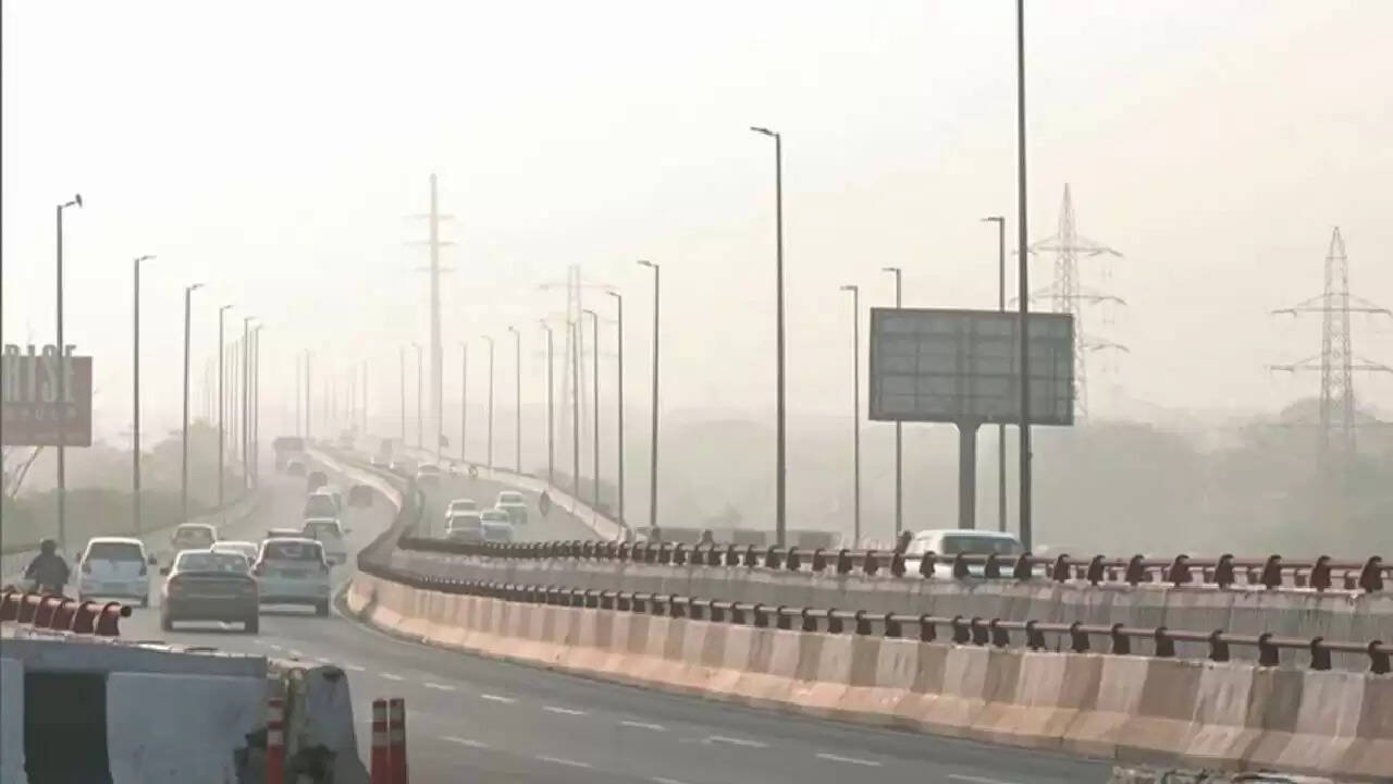दिल्ली में GRAP 2 लागू: वायु प्रदूषण के बढ़ते स्तर पर सख्त कदम