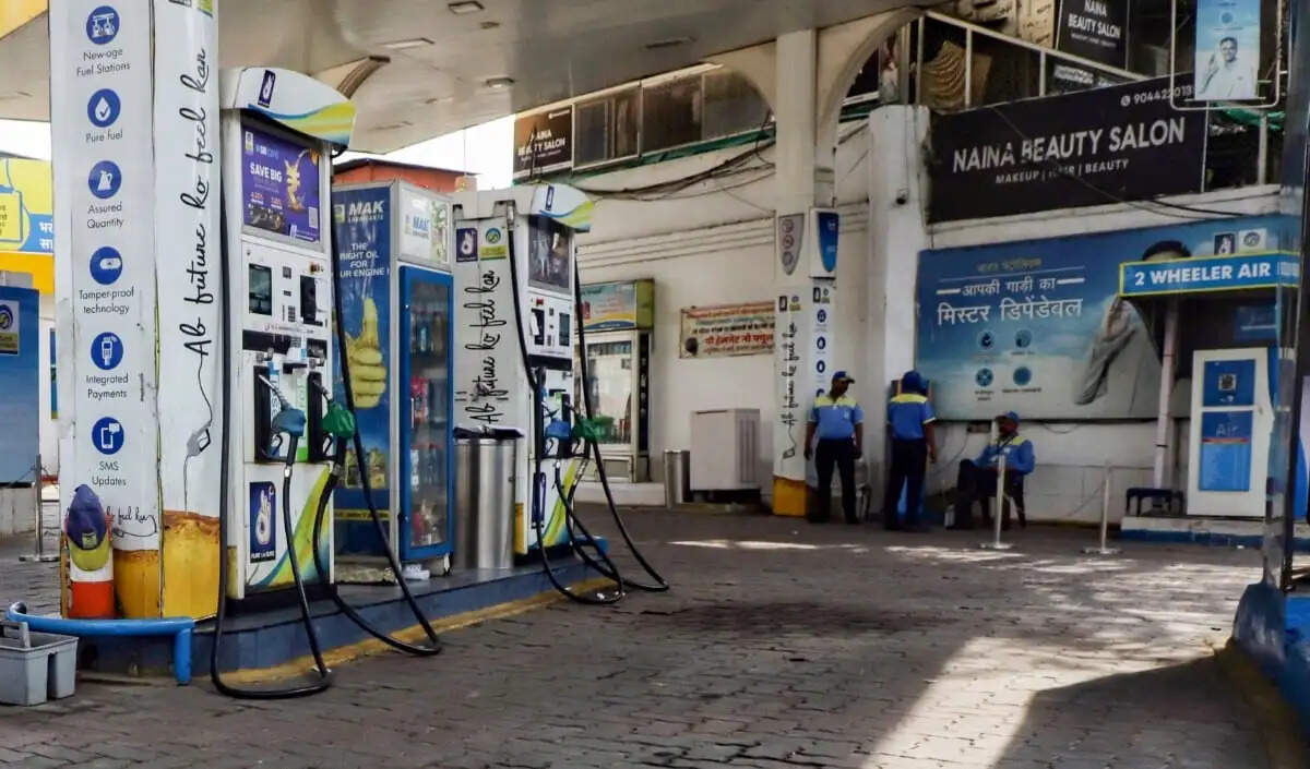 भारत में E85 इथेनॉल मिश्रण का आगाज़: ऑटोमोबाइल सेक्टर में बड़ा बदलाव