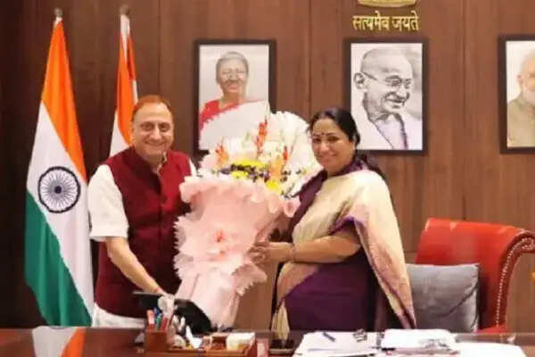 दिल्ली में भाजपा के प्रवेश वाही बने नए मेयर, कांग्रेस के जहीर को हराया