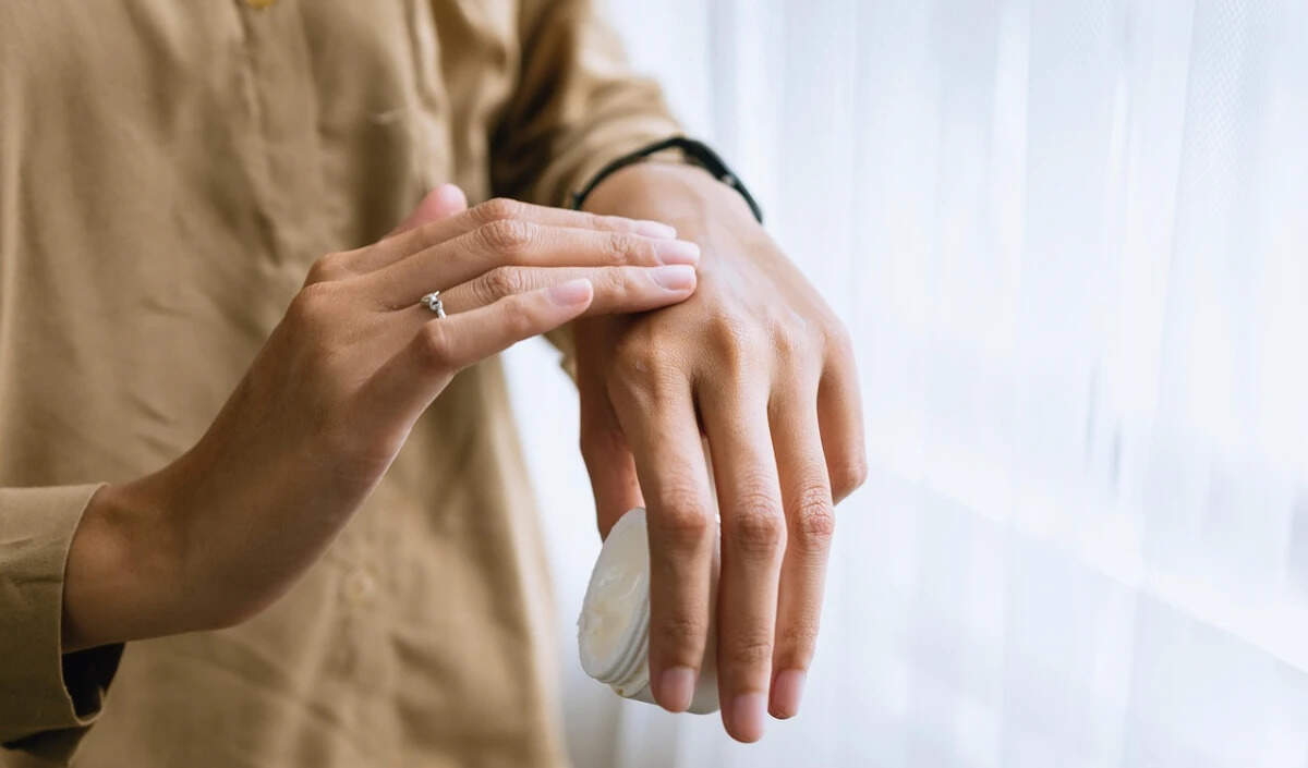 सर्दियों में स्किन की देखभाल के लिए प्रभावी घरेलू उपाय