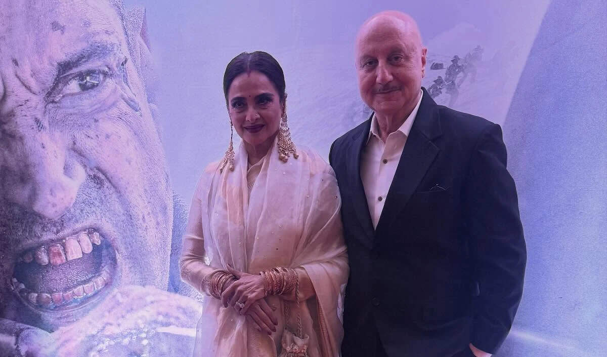 अनुपम खेर ने रेखा के लिए लिखा भावुक नोट, साझा की तस्वीरें