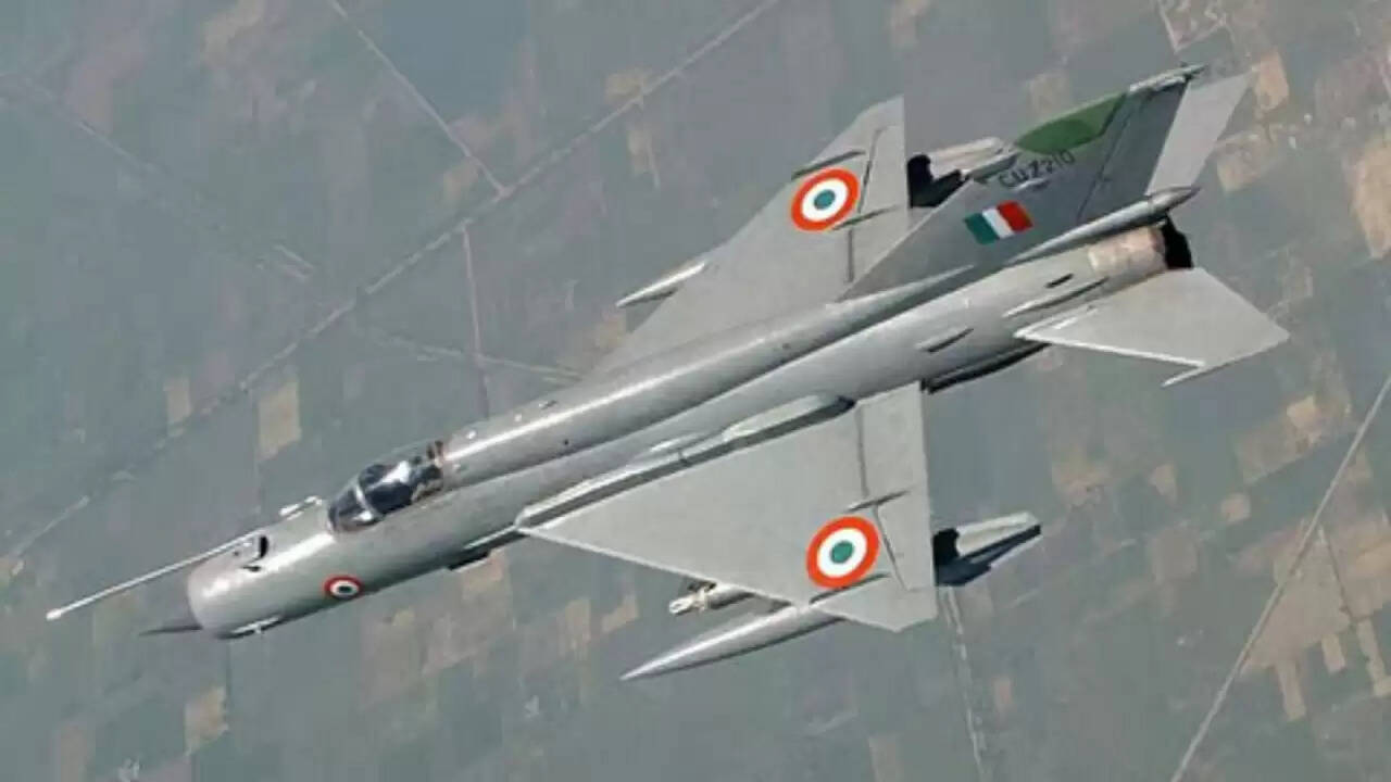 मिग-21 की विदाई: भारतीय वायुसेना का गौरव और भविष्य की ओर कदम