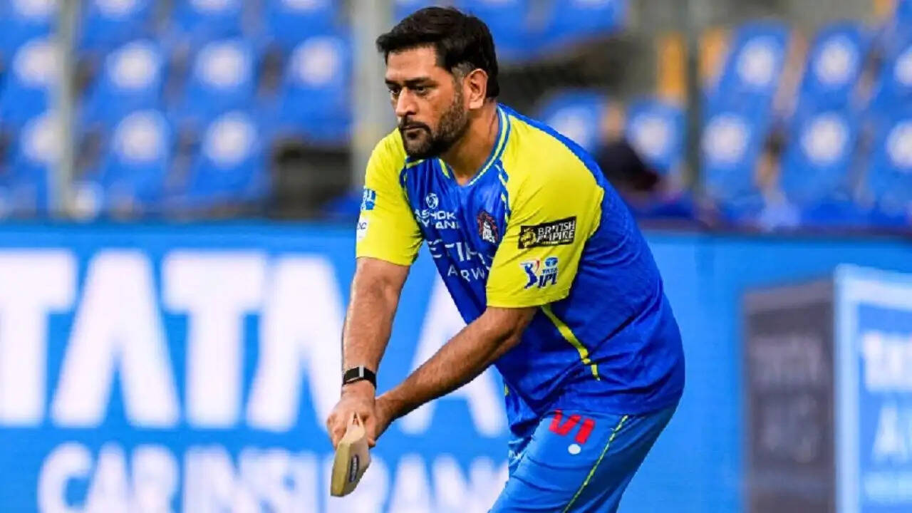 क्या MS धोनी IPL 2026 में खेलेंगे? जानें एरिक सिमंस ने क्या कहा