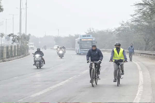 बर्फबारी का असर: एनसीआर में ठंड और वायु गुणवत्ता में सुधार