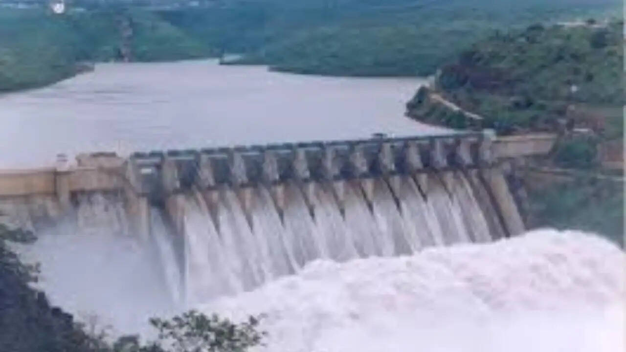 भाखड़ा डैम का जलस्तर बढ़ने से पंजाब में चिंता