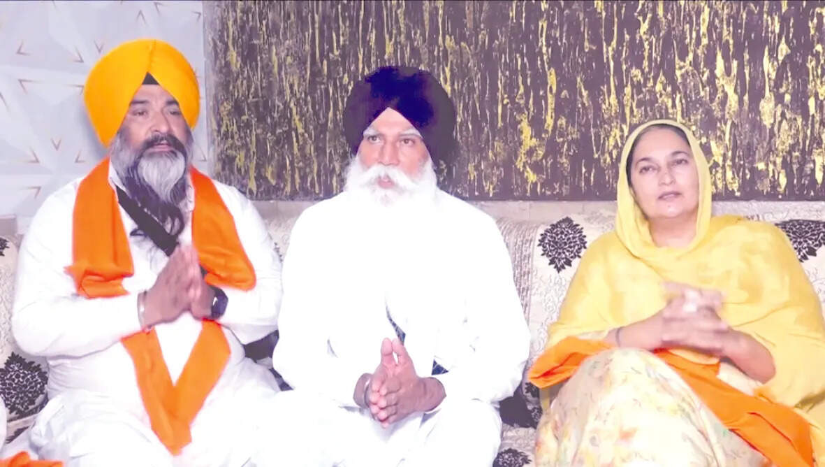 अमृतसर में भर्ती कमेटी के सदस्यों की सांसद अमृतपाल सिंह से मुलाकात