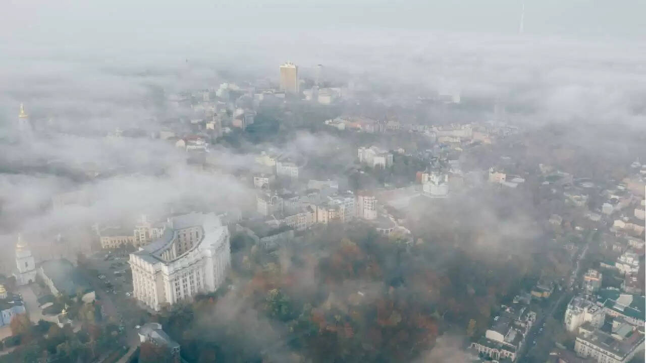 दिल्ली में वायु प्रदूषण से स्वास्थ्य पर गंभीर खतरा: विशेषज्ञों की चेतावनी