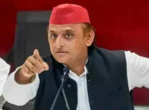 समाजवादी पार्टी के नेता ने अखिलेश यादव के बयान पर उठाए सवाल