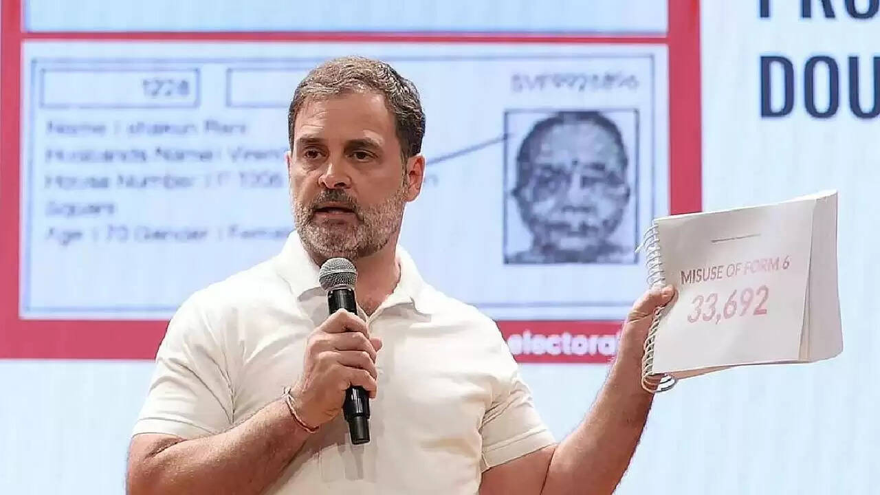 क्या बेंगलुरु सेंट्रल सीट पर हुआ वोट चोरी? राहुल गांधी ने उठाए गंभीर सवाल