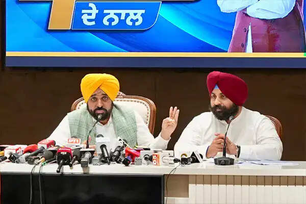 पंजाब में शिक्षा क्रांति: मुख्यमंत्री भगवंत मान का रिपोर्ट कार्ड