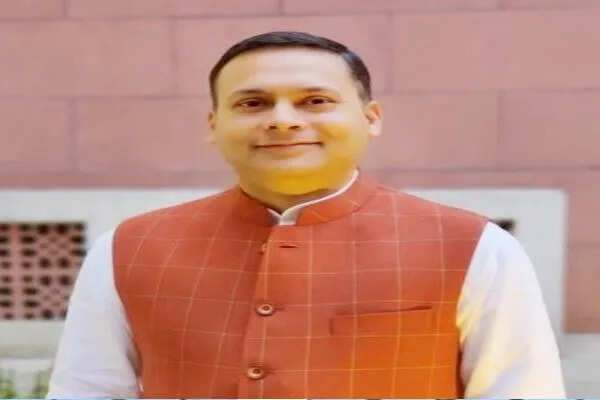 भाजपा नेता अमित मालवीय ने तेजस्वी यादव पर साधा निशाना, एनडीए सरकार की आवश्यकता बताई