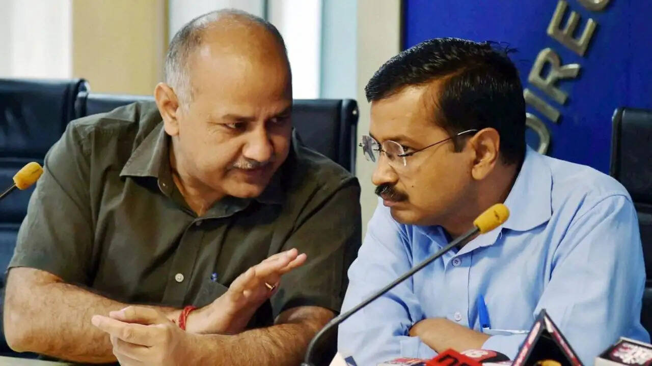 दिल्ली हाईकोर्ट ने सीबीआई को दी राहत, केजरीवाल-सिसोदिया मामले में सुनवाई जारी