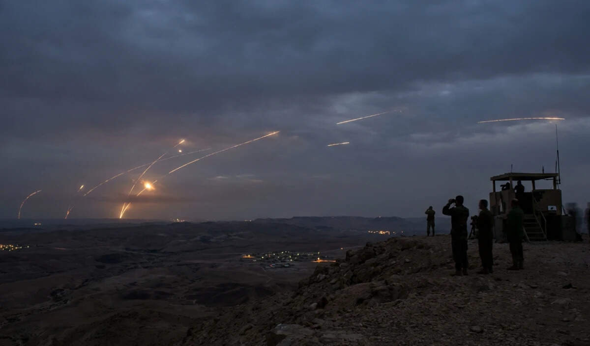 ईरान-इजराइल संघर्ष: वैश्विक संकट की ओर बढ़ता पश्चिम एशिया