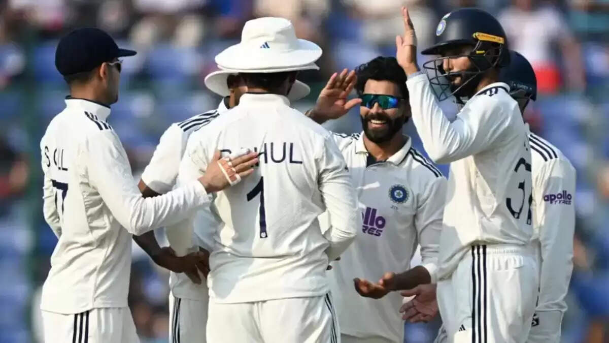 IND vs WI: दूसरे दिन ही जीत की ओर बढ़ी टीम इंडिया, विंडीज ने गंवाए 4 विकेट