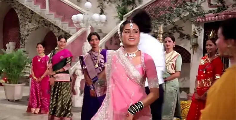 लता मंगेशकर का अमर गाना: प्रेम रोग का भावुक गीत