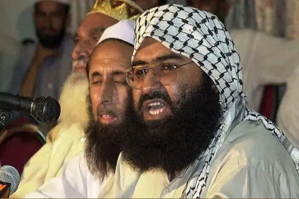 जैश-ए-मोहम्मद ने बनाई महिला आतंकियों की नई शाखा, मसूद अजहर की बहन बनी प्रमुख