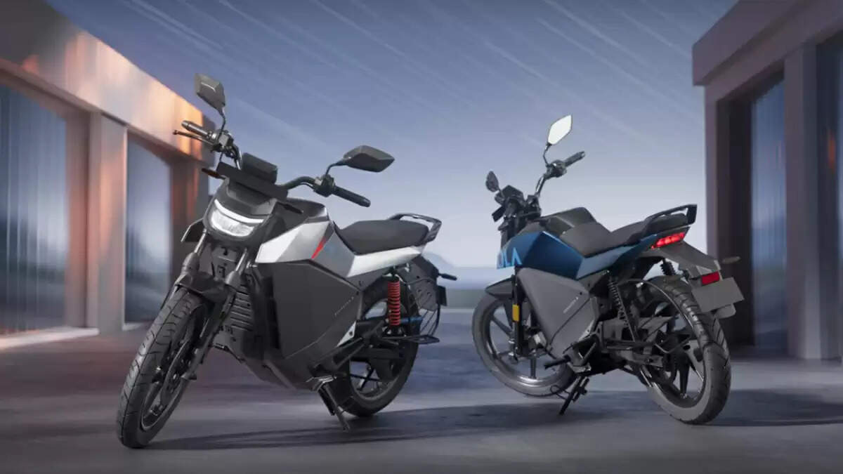 Ola इलेक्ट्रिक स्कूटर की बिक्री में गिरावट, TVS iQube भी प्रभावित