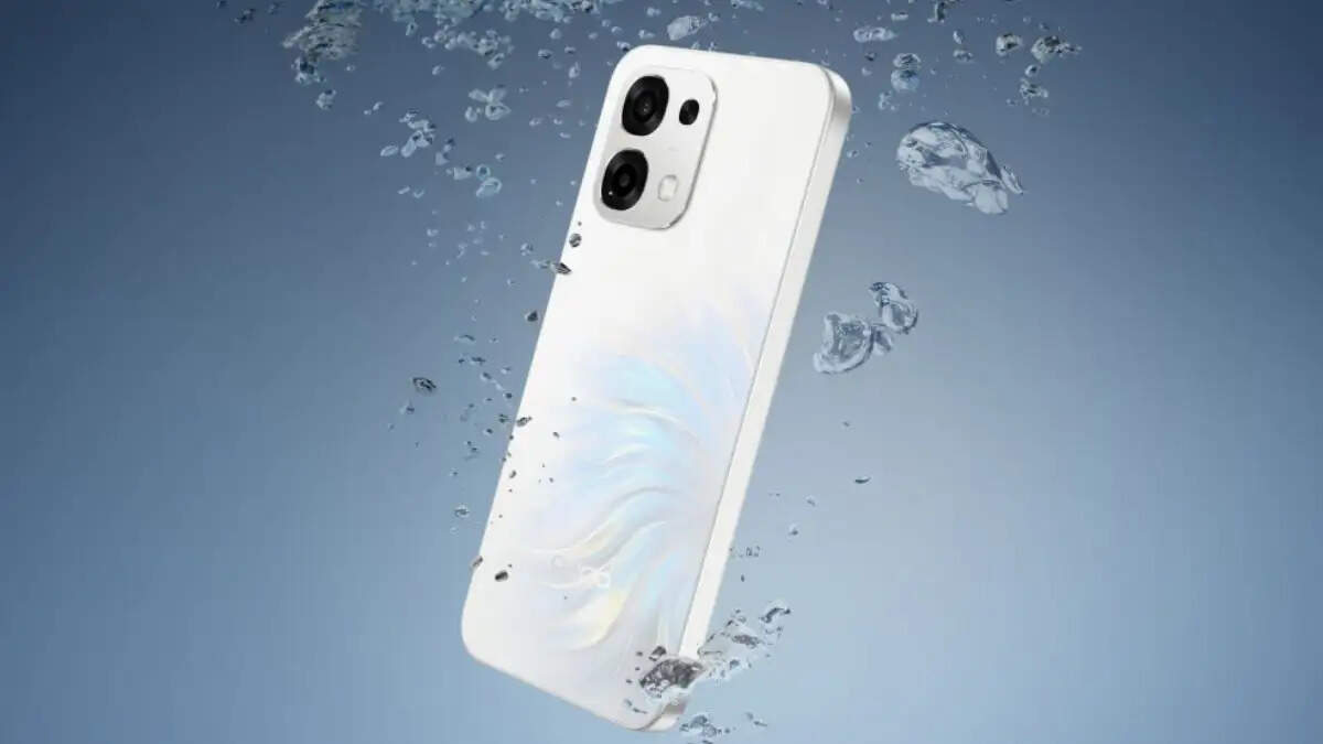 OPPO F33 5G: बजट में शानदार डील, 67W चार्जिंग पर भारी छूट