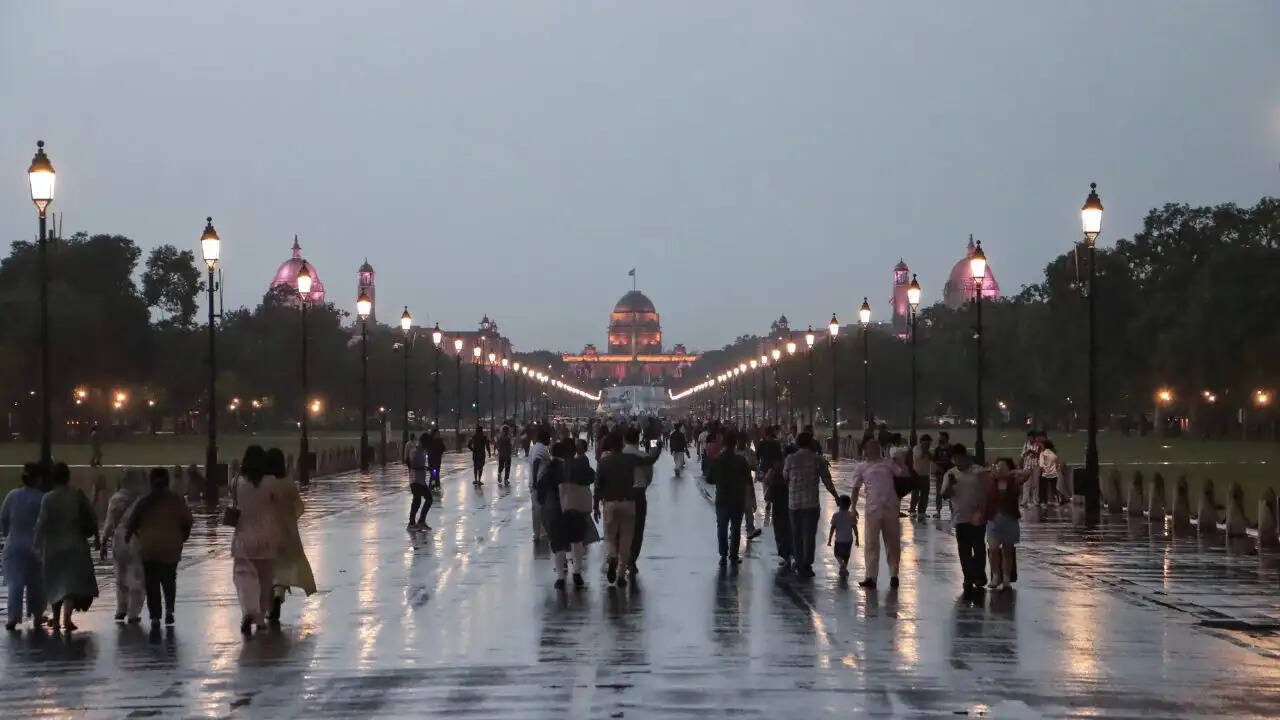 दिल्ली में मौसम में बदलाव: गर्मी से मिली राहत