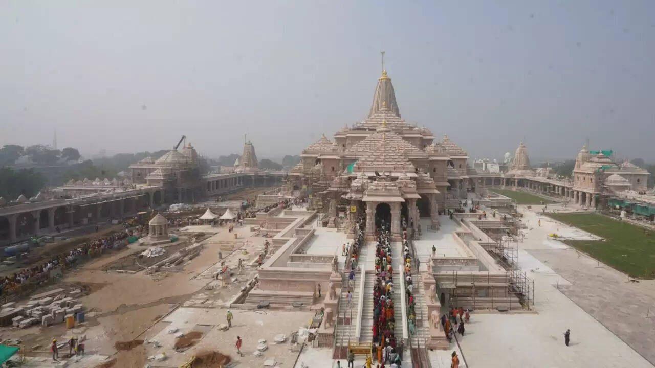 अयोध्या में राम मंदिर के ध्वजारोहण के लिए अभिजीत मुहूर्त का महत्व