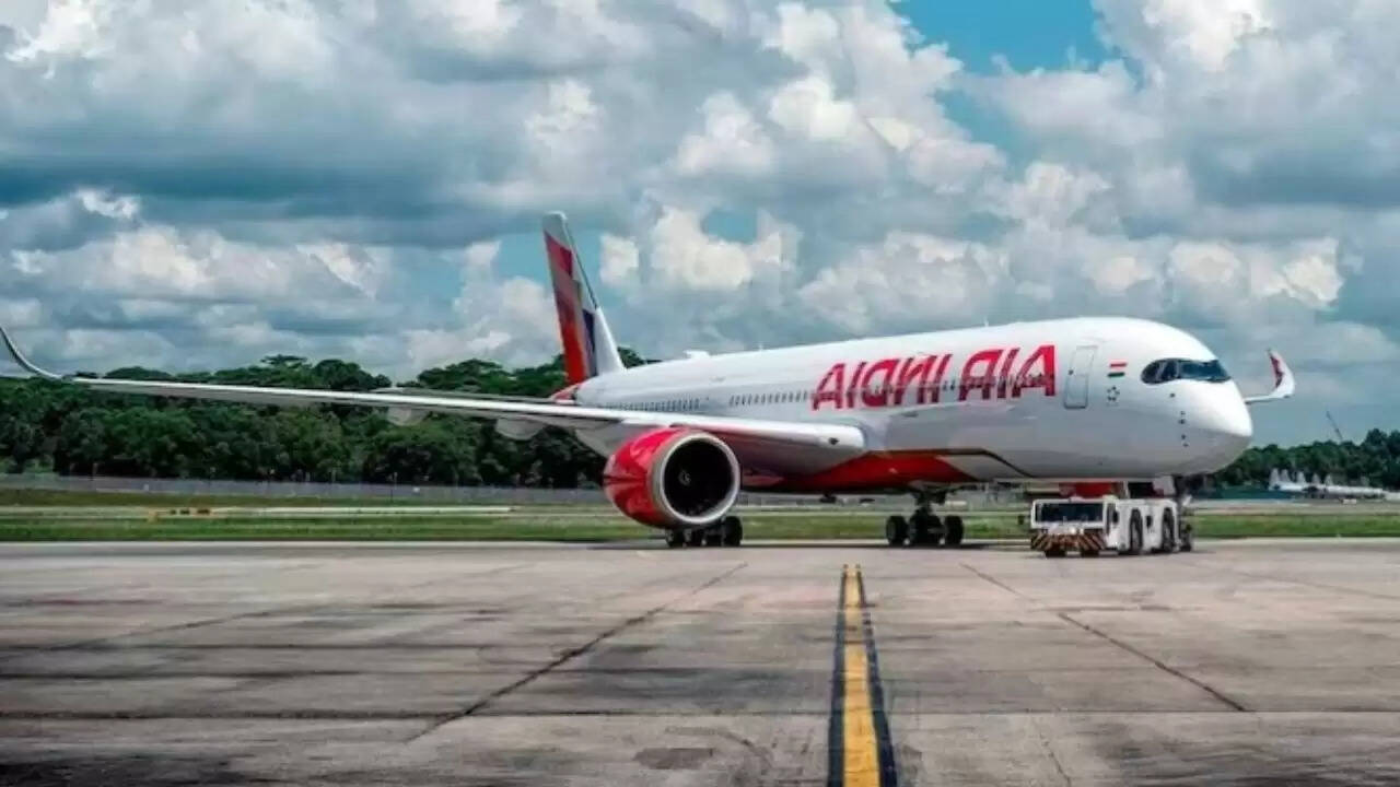 एयर इंडिया की लंदन उड़ान तकनीकी खामी के कारण रोकी गई