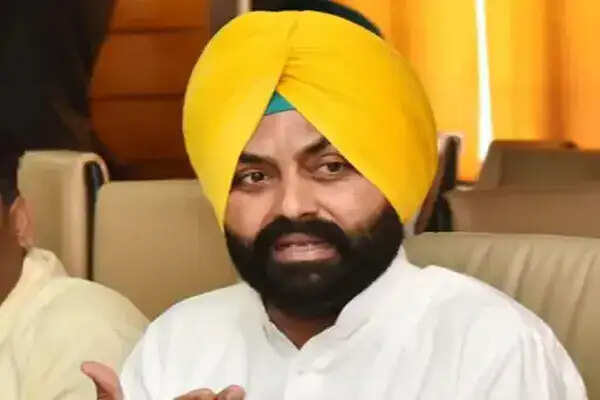 पूर्व मंत्री लालजीत सिंह भुल्लर की गिरफ्तारी, गगनदीप रंधावा आत्महत्या मामले में नया मोड़