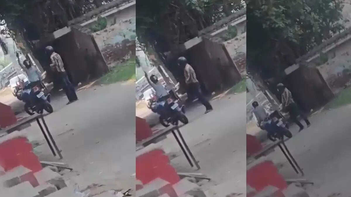 पटना में फायरिंग की घटना: मां-बेटी की मौत, पिता गंभीर रूप से घायल